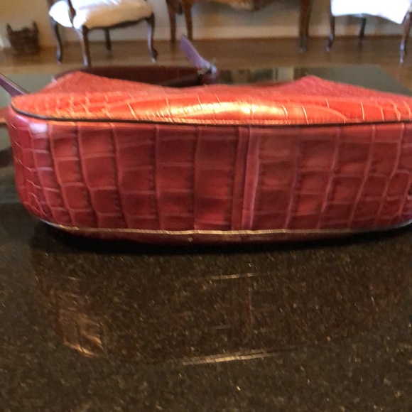 Vince Red Alligator Cross Body - Picture 5 of 14